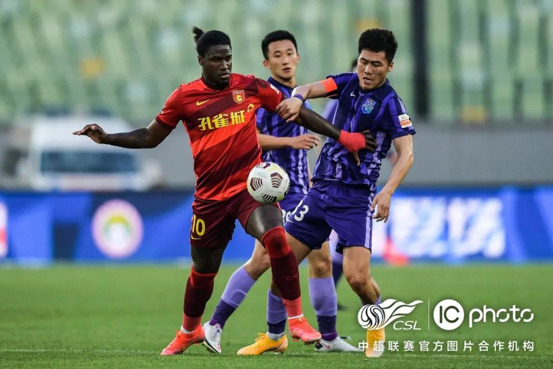 مواجهات دوري أبطال أوروبا دور الـ16أقوى المنافسات في القارة العجوز
